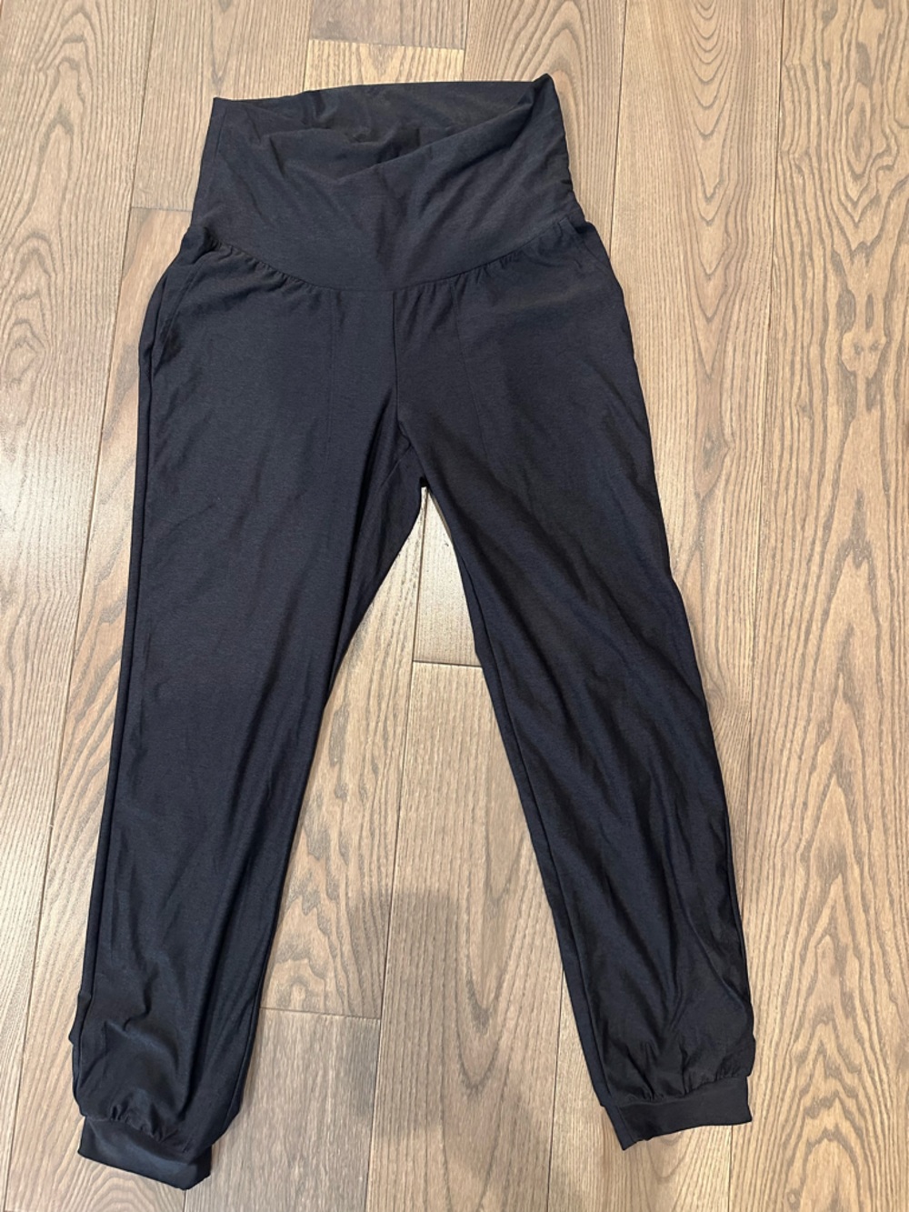 Old Navy Maternity Black Mid-Rise Jogger Leggings